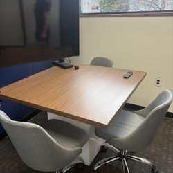 Modern Office Table Mint Condition  Negotiable