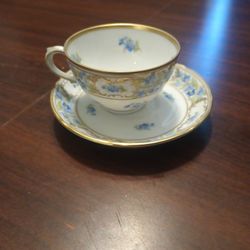 1 Small Antique Tea Cup