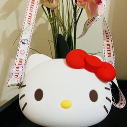 Hello Kitty Crossbody Bag