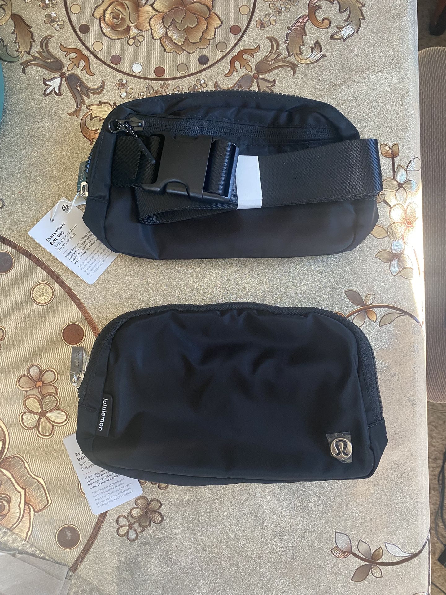 Lululemon Everywhere Belt Bag