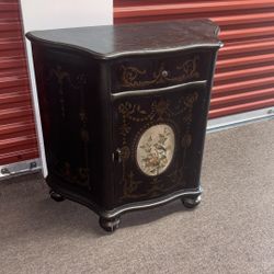 Cabinet Table 