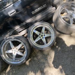 Staggered Three-Piece G&G Wheels 5x112 