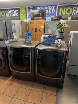 LG Signature 5.8 Cu. Ft. Washer and 9.0 Cu. Ft. Dryer