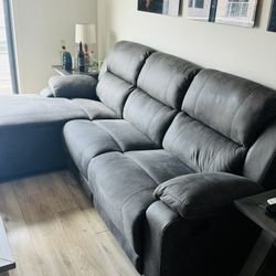 Sillones Grises De Piel. Grey leather Couches