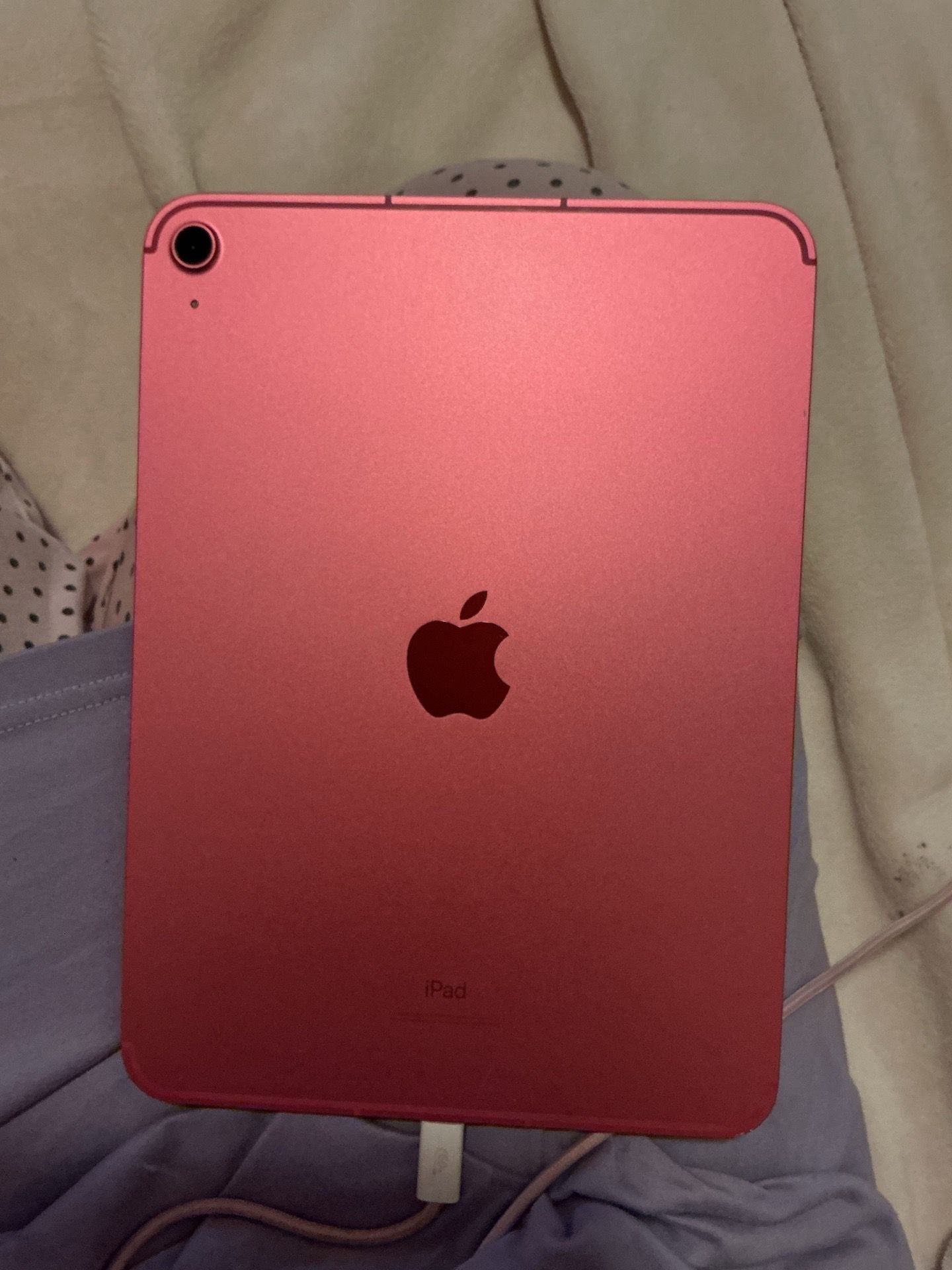 Locked iPad, 10th generation, cellular and Wi-Fi