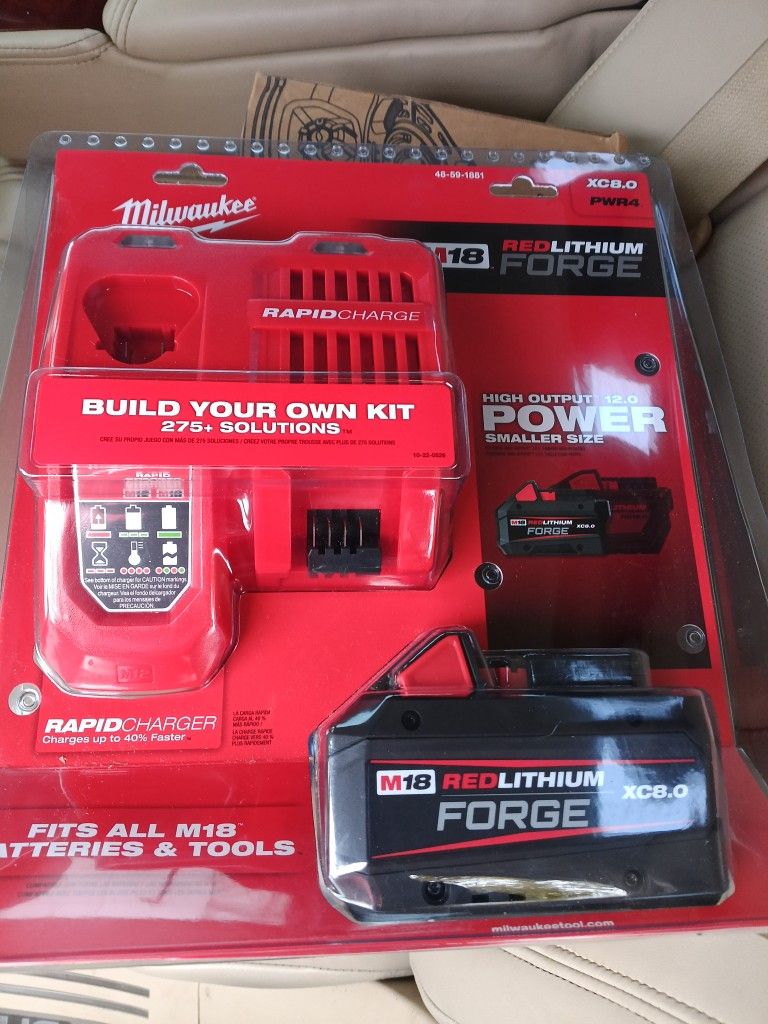 Milwaukee Rapid Charger And Battery 