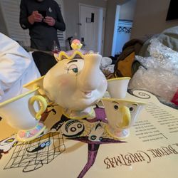 Beauty And The Beast Chip And Mama Teapot
