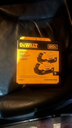 DeWalt 20V Max 5Ah Lithium Ion Battery 2-Pack