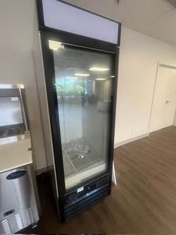 ❄️Valpro VP1F-23HC 26" 1 Glass Door Freezer Merchandiser in White, 23 cu. ft., 1/2 hp❄️