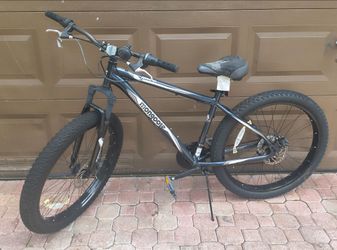 Mongoose Hondo Mountain Bike 27.5"