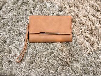 Brown clutch like new