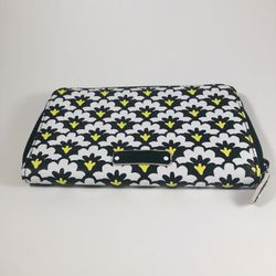 Vera Bradley Fanfare Fans Black White Yellow Accordion Learher