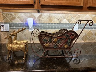 Metal Sleigh With Gold Reindeer