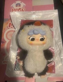 Migo plush 400% venna in the stars open box