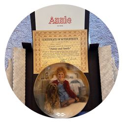 Annie Plate Decor