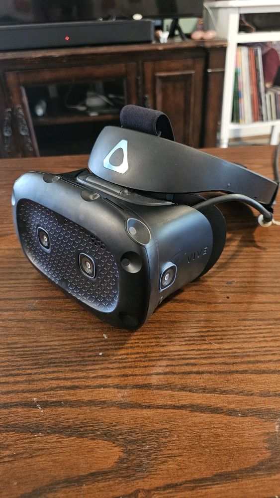 Htc Vive Cosmos Elite Virtual Reality System