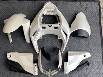 Ducati Streetfighter Plastics