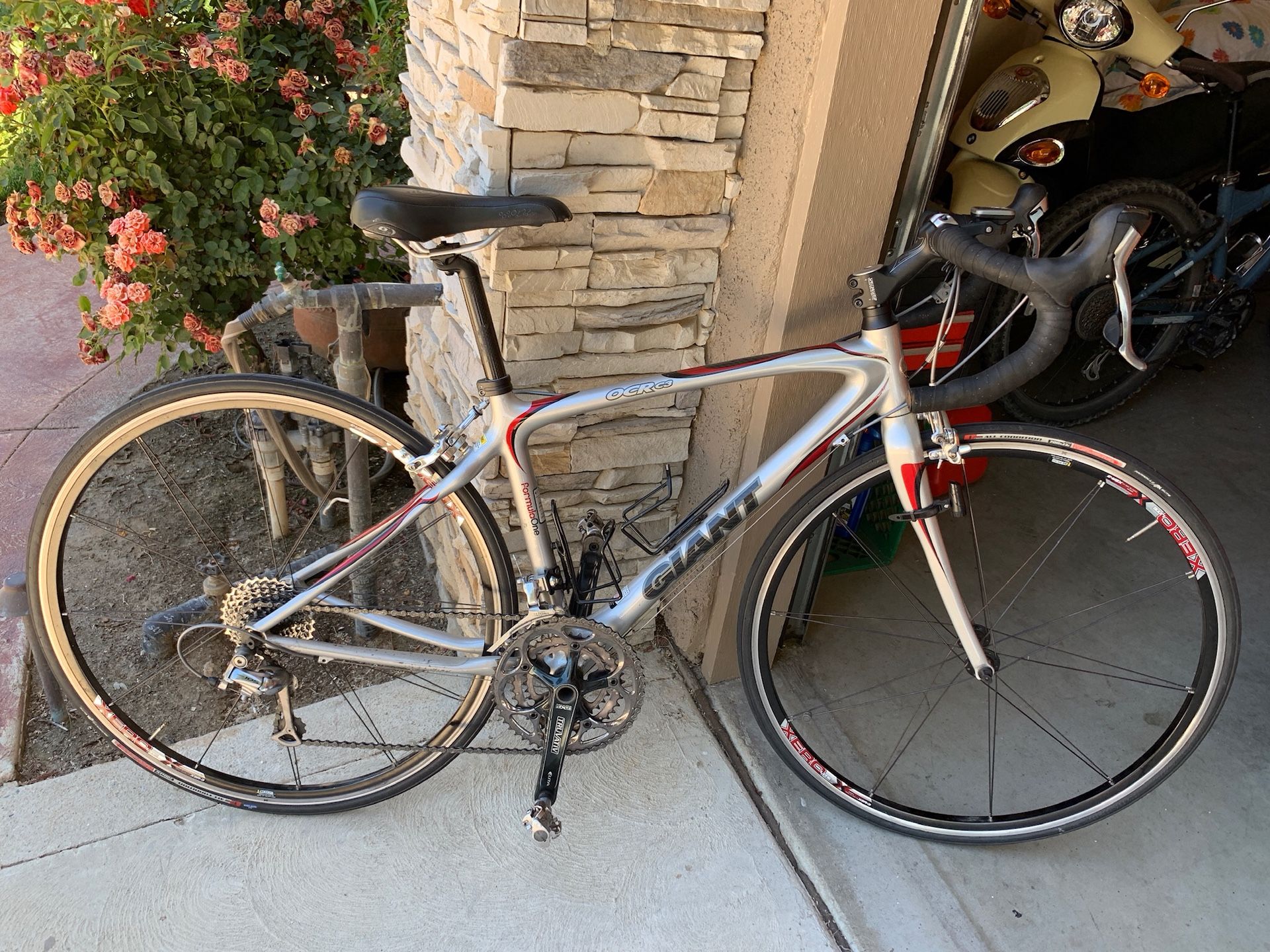 Road Bike GIANT OCR C3 for Sale in Clovis CA OfferUp