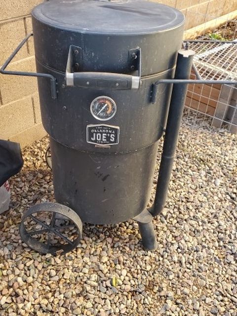 Oklahoma Joes Bronco Drum Smoker