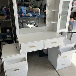Kids Vanity Makeup