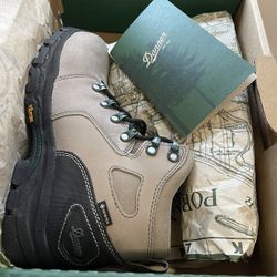 Hike/Work Boots-Retail $200.