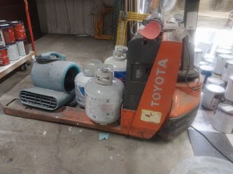 Motorized Pallet Jack
