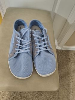 Whitin Men Barefoot  Style Shoes Size 10w Good Condition 