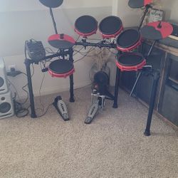 Alesis Nitro Electric Drum Set Extra Cymbal and Tom