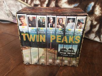 Twin Peaks Season One Episodes 1-7 VHS Box Set