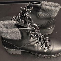 St John’s Bay Black Combat Boots