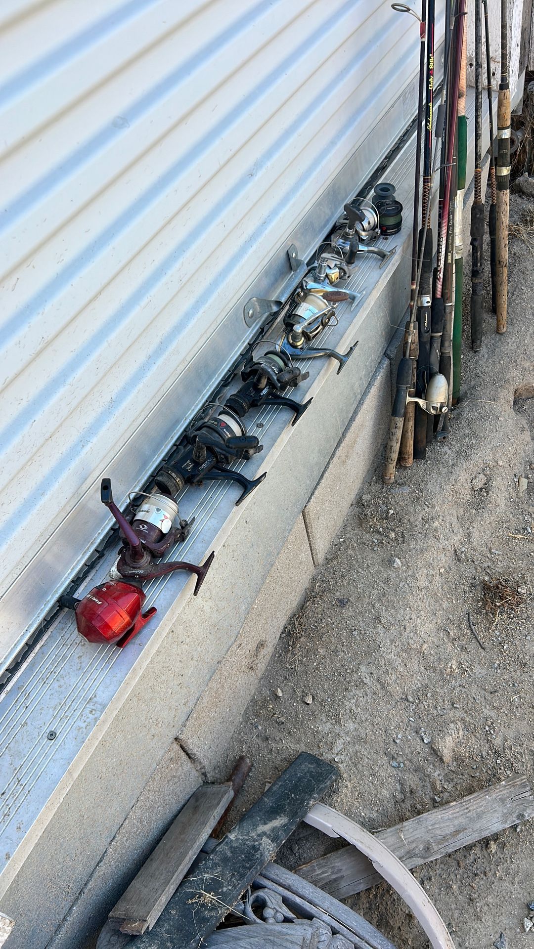 Fishing Poles And Reels 