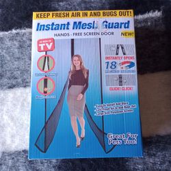 Instant Mesh Guard Hands Free Screen Door