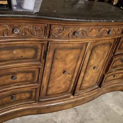 Dresser Solid wood