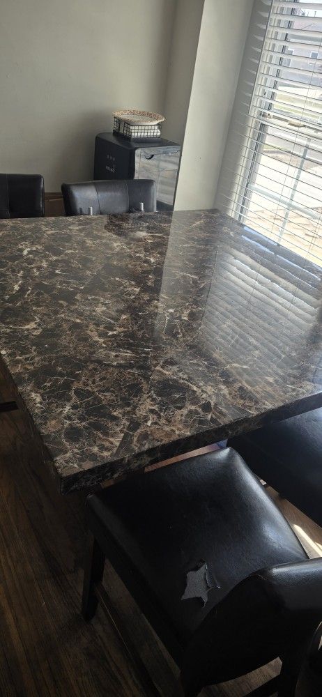 Dinning Table
