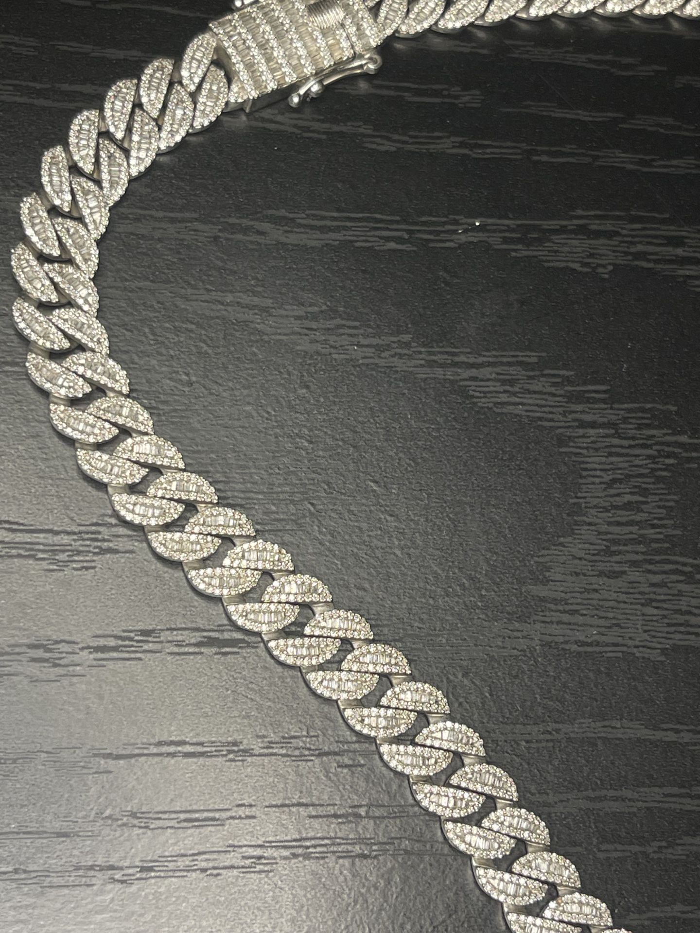 10k White Gold Diamond Necklace 