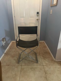 Studio chair