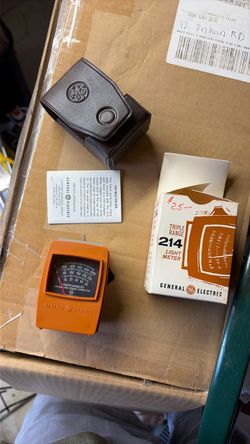 Vintage light meter GE