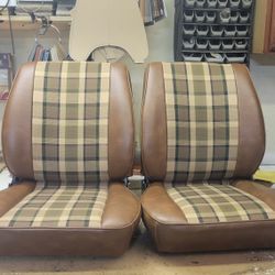 1977/79 Vw Bus Or 1989/84 Vanagon Front Seats 