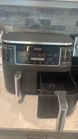 Ninja air fryer with two baskets