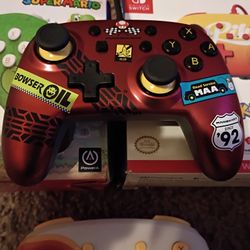 (4) Nintendo Switch Controllers 