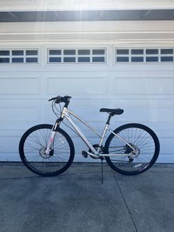 Giordano Brava Hybrid Bike - 15" Frame (700c Wheels)