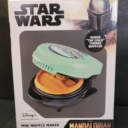 Star Wars The Mandalorian Mini Waffle Maker - The Child Themed Waffles - Brand New