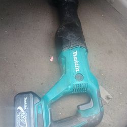 Makita Cordless 18volt Sawsall With amp Battery 