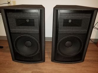 Peavey QW 2F Speakers 3200 watt 15