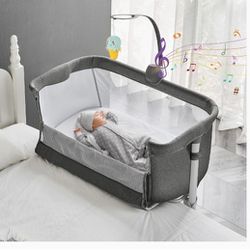 Brand New Bedside Sleeper Bassinet With Music Box 