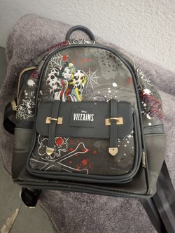 Villains CRUELA DEVILLE