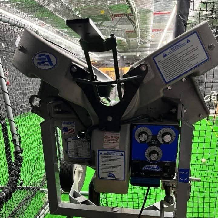 Sports Attack Baseball/Softball Pitching Machine