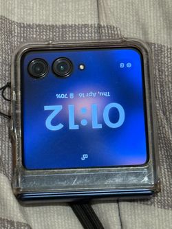 Motorola razr 2025 unlock