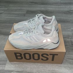 Yeezy Boost 700
