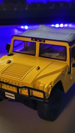 Maisto Hummer H1 1:27 Scale
